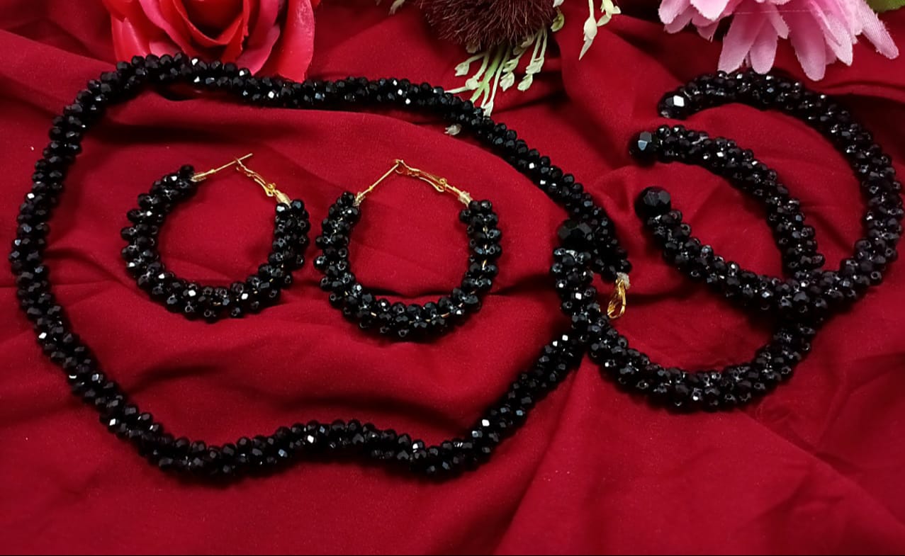 Stylish Zarcon Gajra Pearl Set With Crystal Bangle & Earring Fashion Design